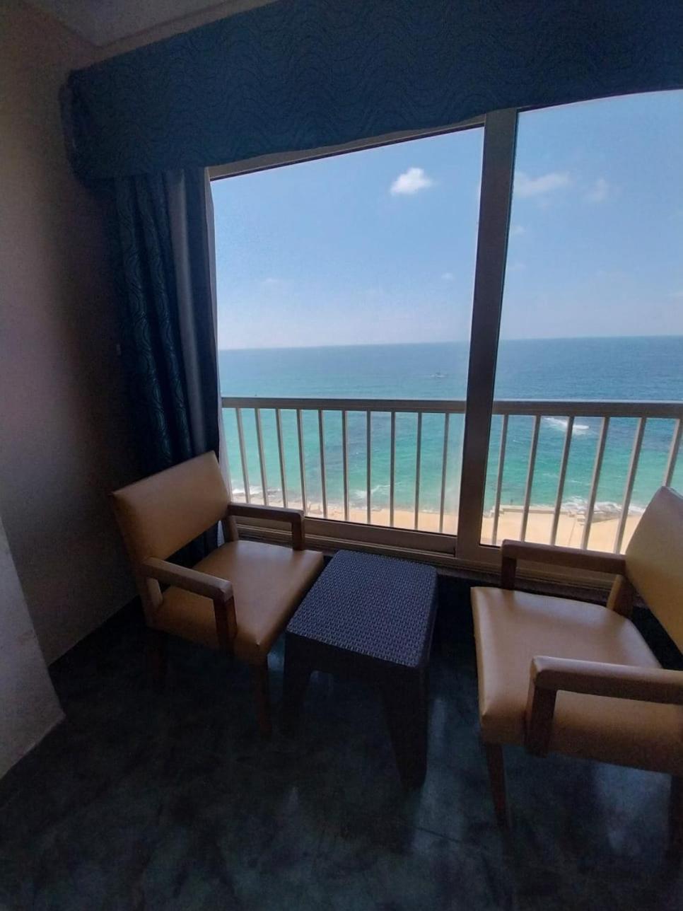 Cleopatra Hotel Alexandria - Families Only الإسكندرية المظهر الخارجي الصورة